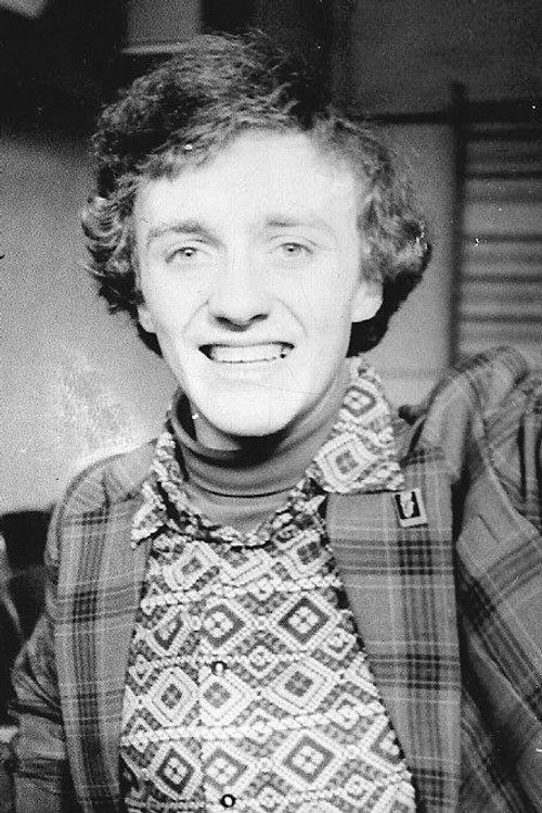 Dmitri Krechetov as Nikolen'ka Irteniev