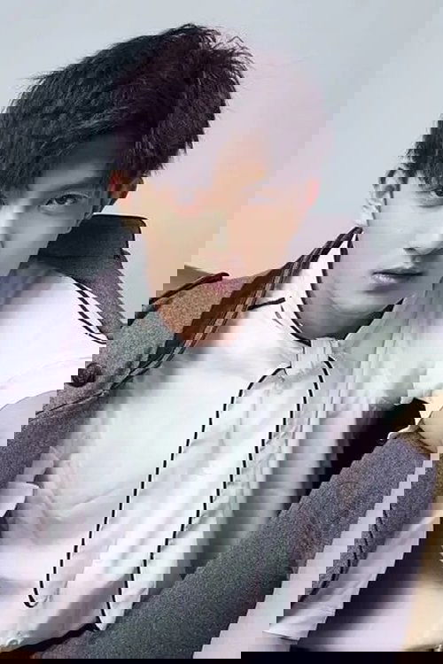 Li Hengjian as Fang Qing