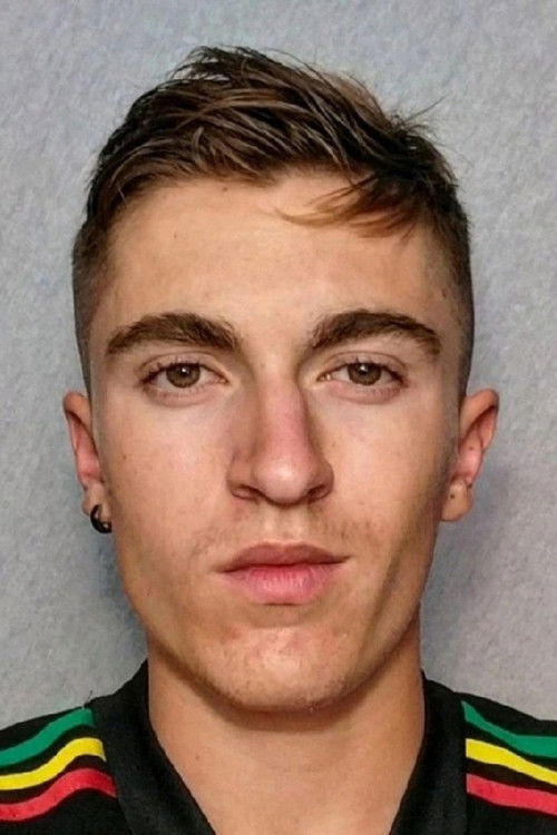 Mateo Bouzada as Chico