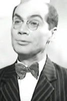 Giorgos Danis as Karagiozis