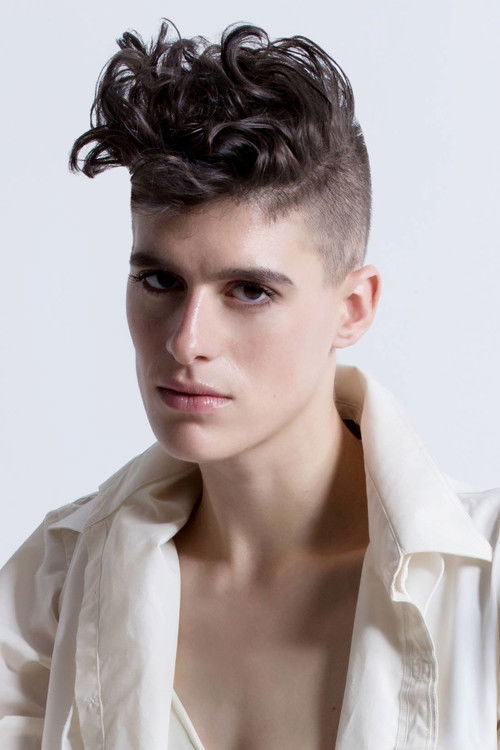 Rain Dove Dubilewski as Liz