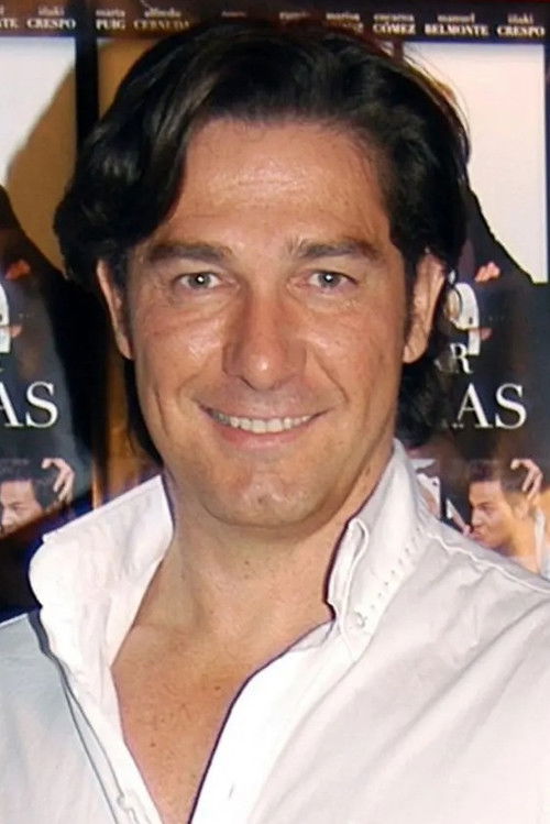 Luis Lorenzo Crespo as Juan