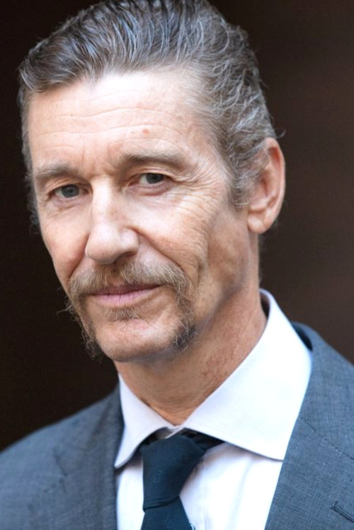 Alberto Caneva as Cesare (voice)