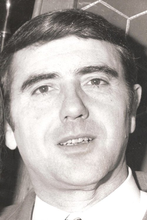 Bernard Noël as Robert, the Lover