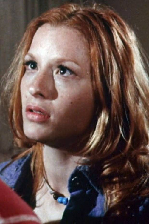 Betsee Finlee as Kim