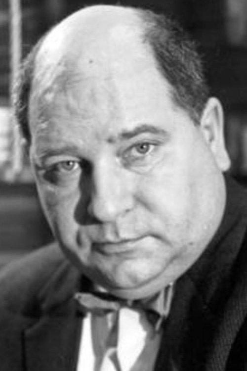 Gerhard Hartig as Watson