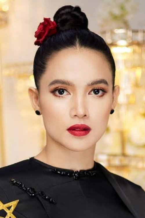 Aye Myat Thu as Wutyi Cho