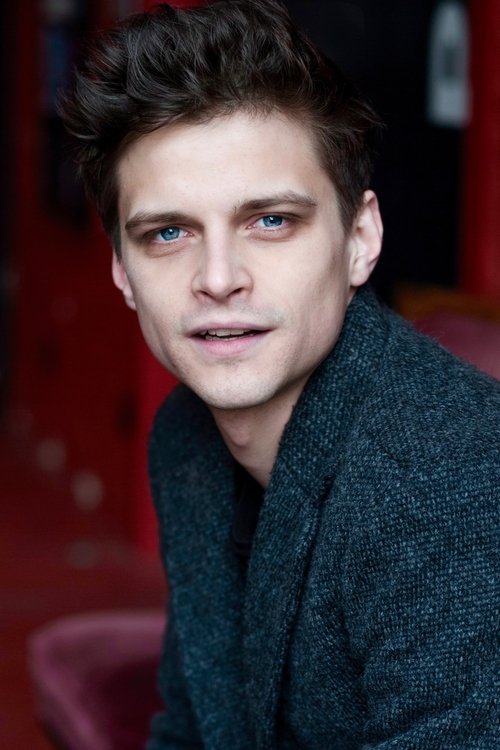 Julian Koechlin as Manuel