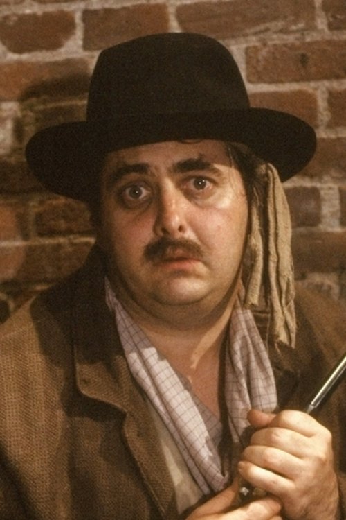 Peter Boyden as Morris Weintraub