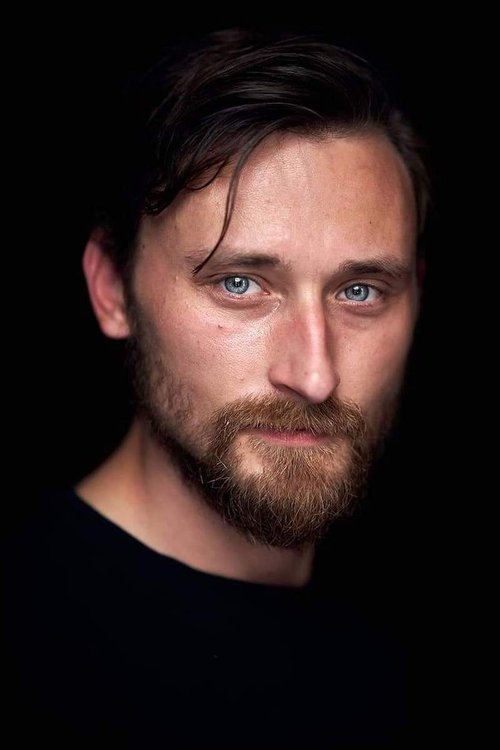 Stefan Gota as Stefan