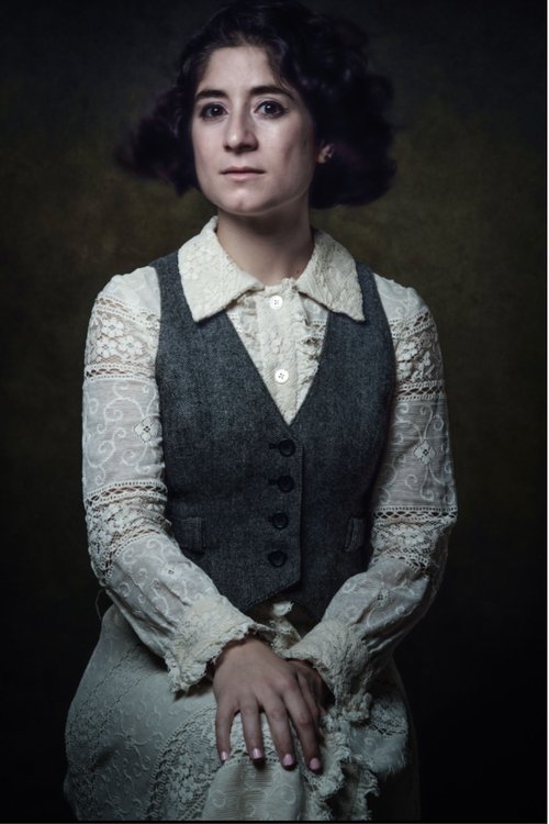 Victoria Negri as Marion Bouchard