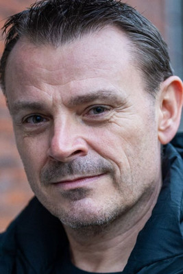 Kim Sønderholm as Pedersen