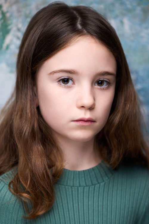 Effie Linnen as Joan's Girl 2