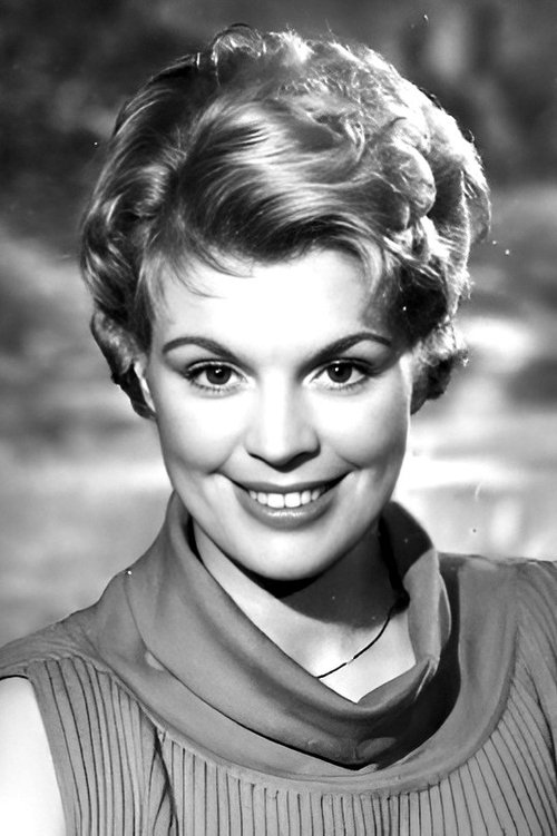 Christiane Maybach as Paulette