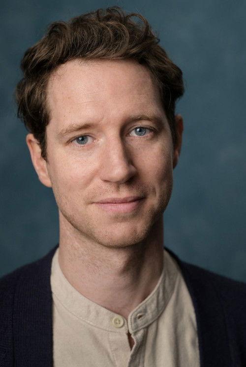 Ed MacArthur as Mamil