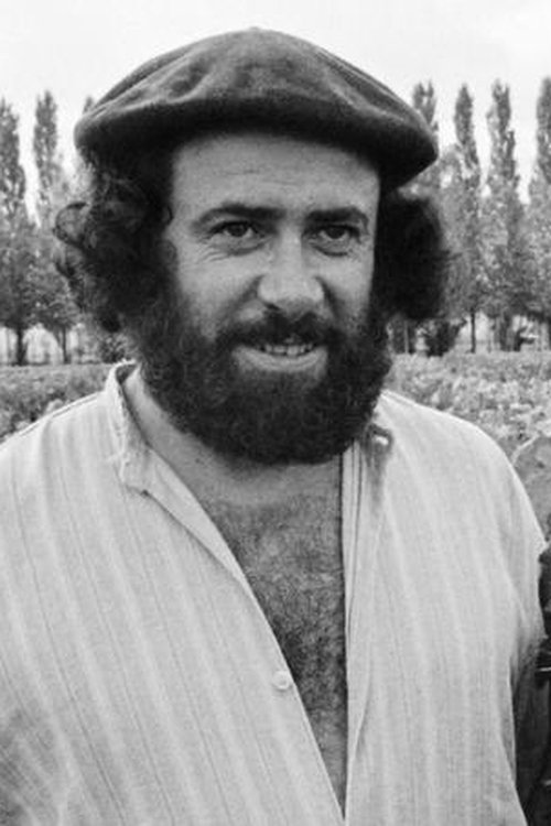 Claude Confortès as Soldier (segment "Chance du guerrier, La")