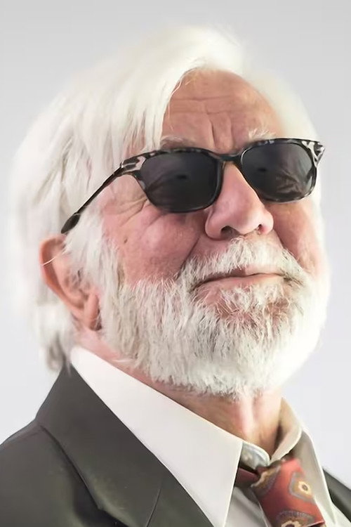 Alberto Fernández de Rosa as Sargento Ortiz