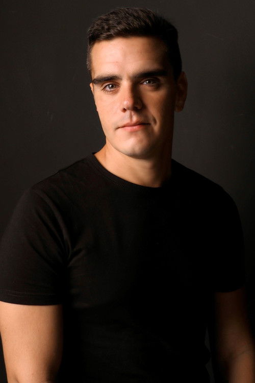 Julio Jiménez as Teo