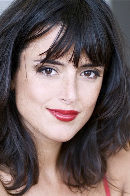 Sarah-Laure Estragnat as Mona