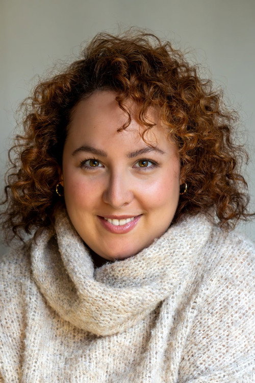 Rose-Anne Girard as Chantal