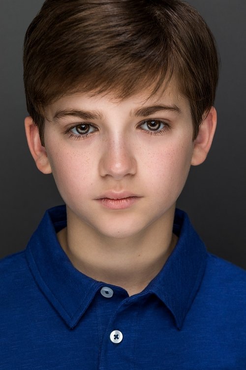 Zachary Golinger as Dylan Riley