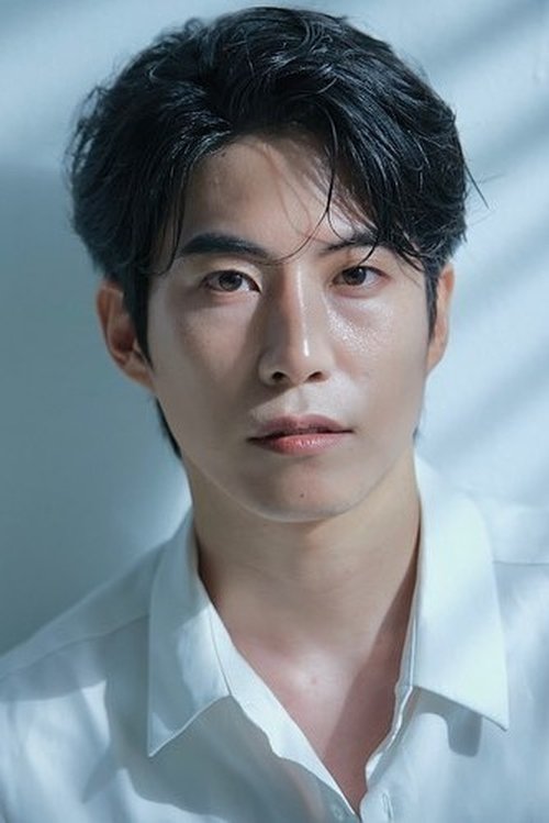 Seol Jun-su as 한주