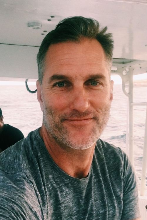 Roger Horrocks as Self