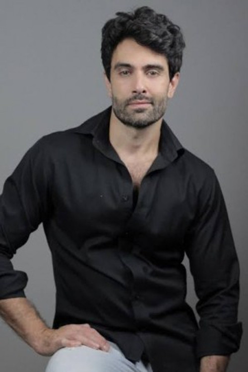 Homero Ligere as Tobias