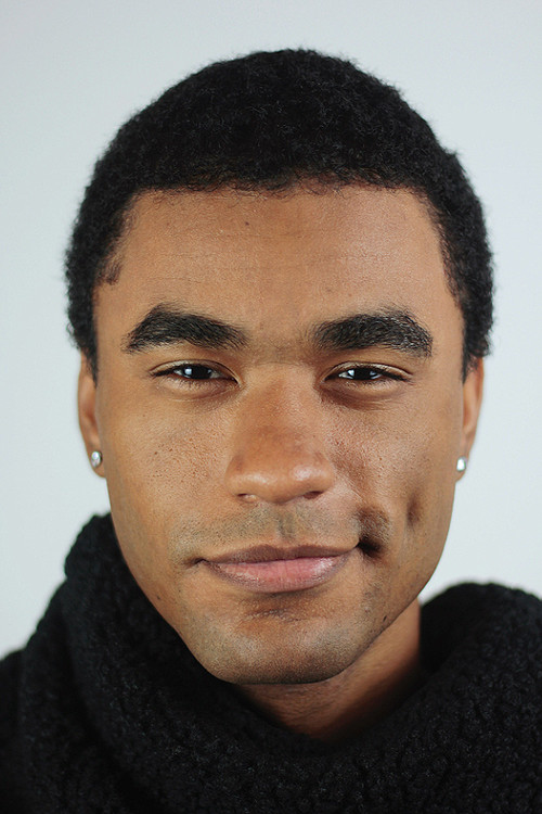 Isacque Lopes as Dante