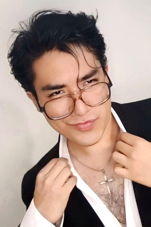 Raúl Cortés Cruz as Sebastián