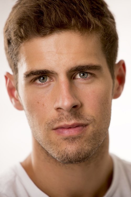 Charlie McElveen as Jeff