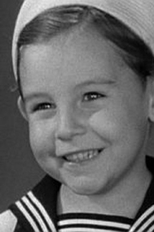 Richard Hall as Teddy