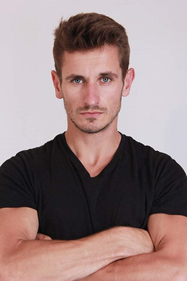 Gary Cothenet as Ludovic Pessac