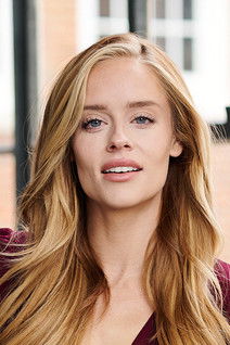 Lauren Nicole Smith as Gigi Randall