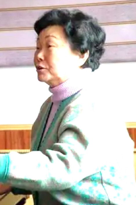 Qiongying Huang as Azhi's Mother