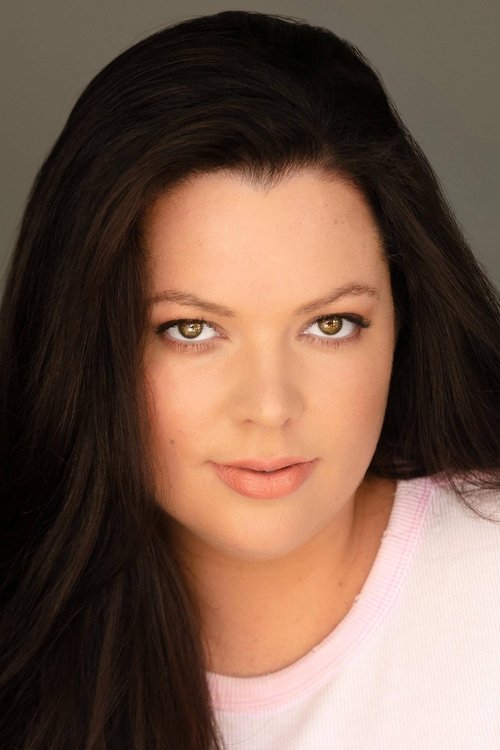 Nikita Faber as Daphne