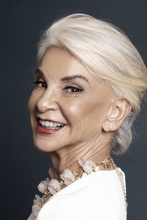 Gabriela Hernández as Lucy