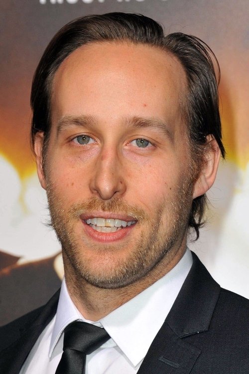 Seth Ayott as Officer Seals