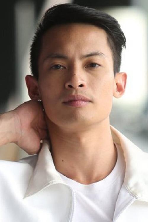 Anding Indrawani as Putat