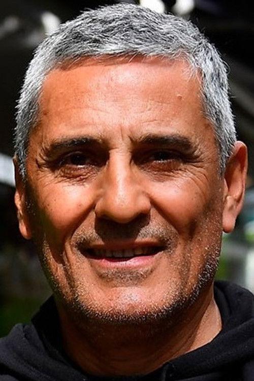 Hernán Díaz as Himself