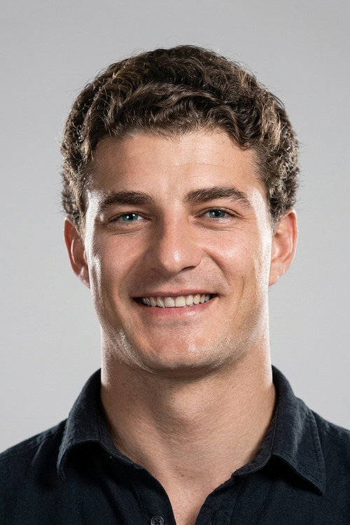 Ahmet Mekin as Mehdi Bey