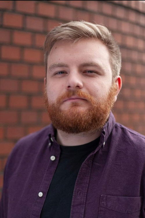 David Dobbs as Paramedic (voice)