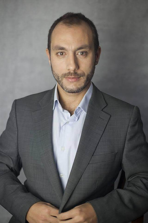 Henrique Gomes as Camionista