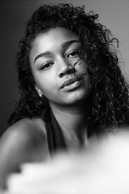 Zoë Love Smith as Kesh