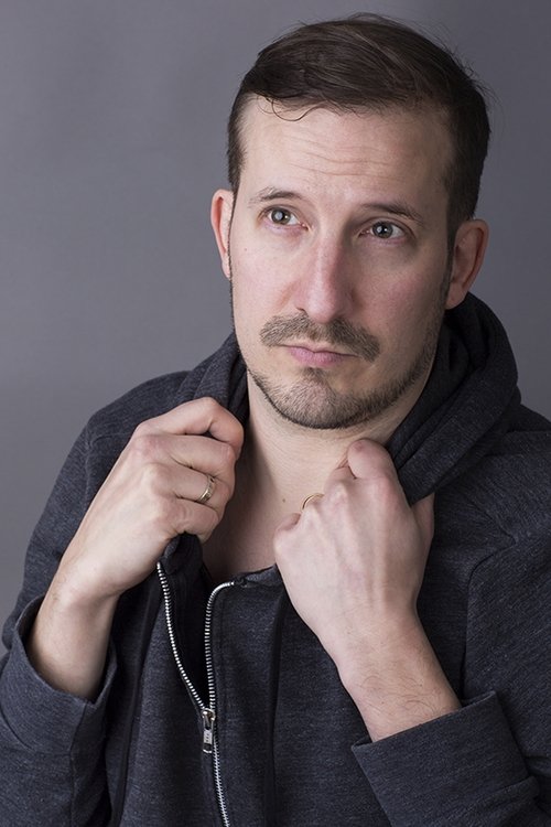 Filip Tallhamn as Fredik