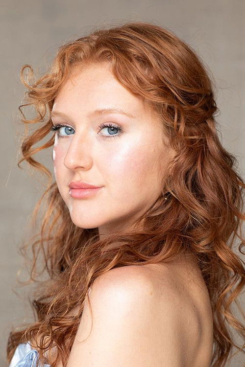 Kyleigh Nikkels as Sarah