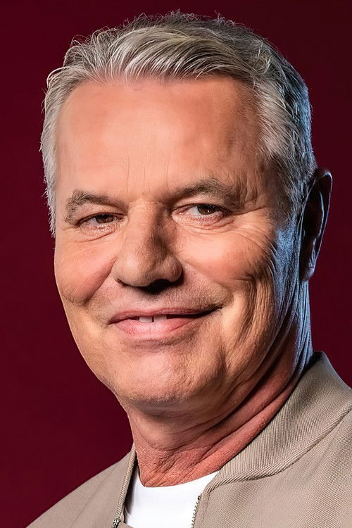 Jan Stecker as Rennfahrer