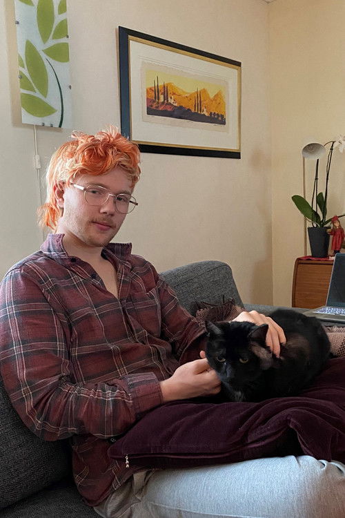 Iver Iscariot Søbakk as Iver