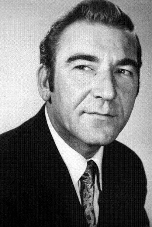 Vladimir Udalov as Predsedatel tsekhoma