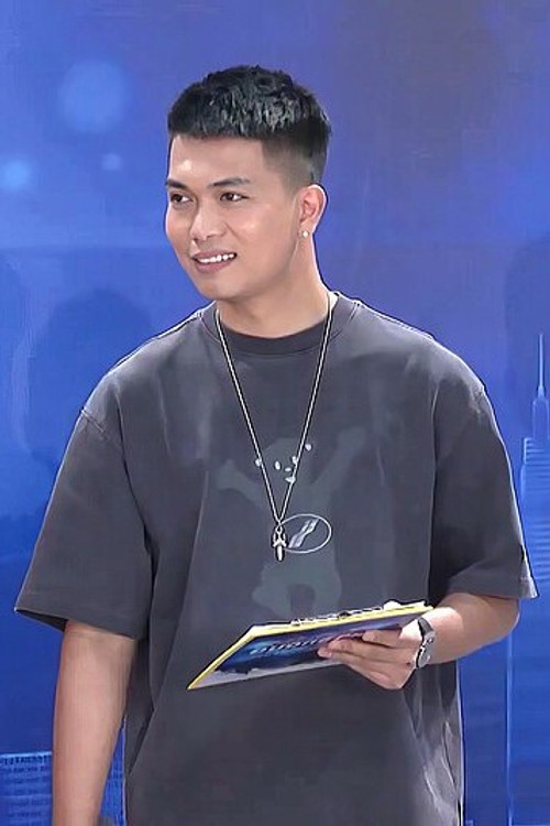 BigDaddy as Self - Mentor/Judge